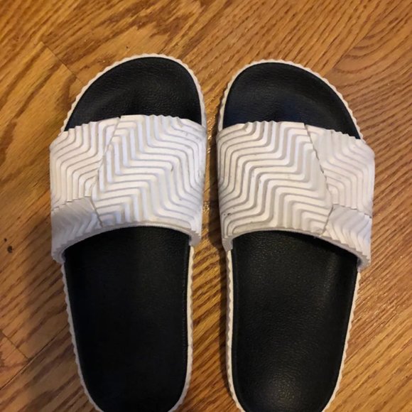 adidas adilette Slides Alexander Wang Size 7.5 Women's with Bag. - Picture 2 of 5